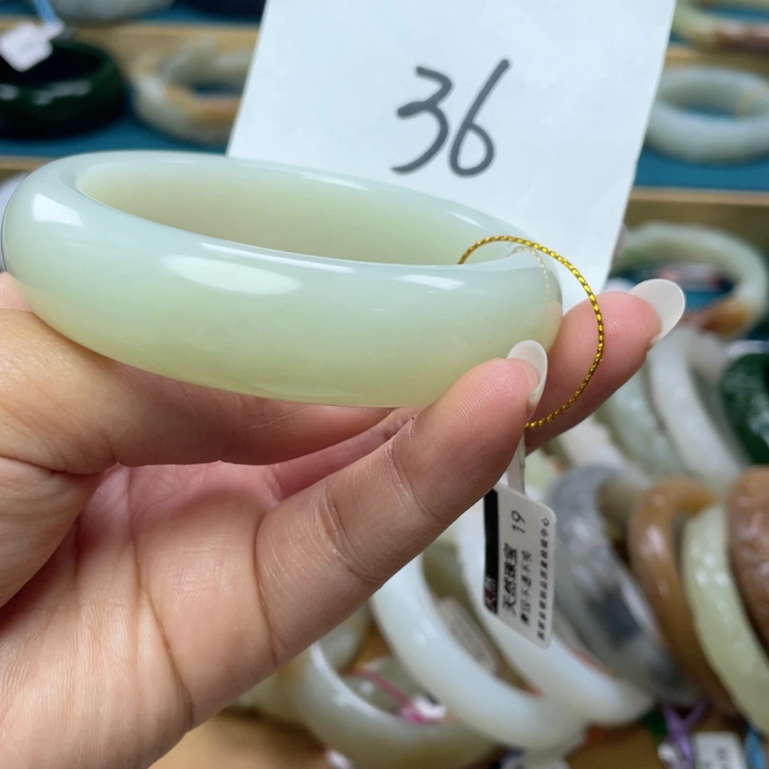 未镶嵌手镯和田玉圈口58