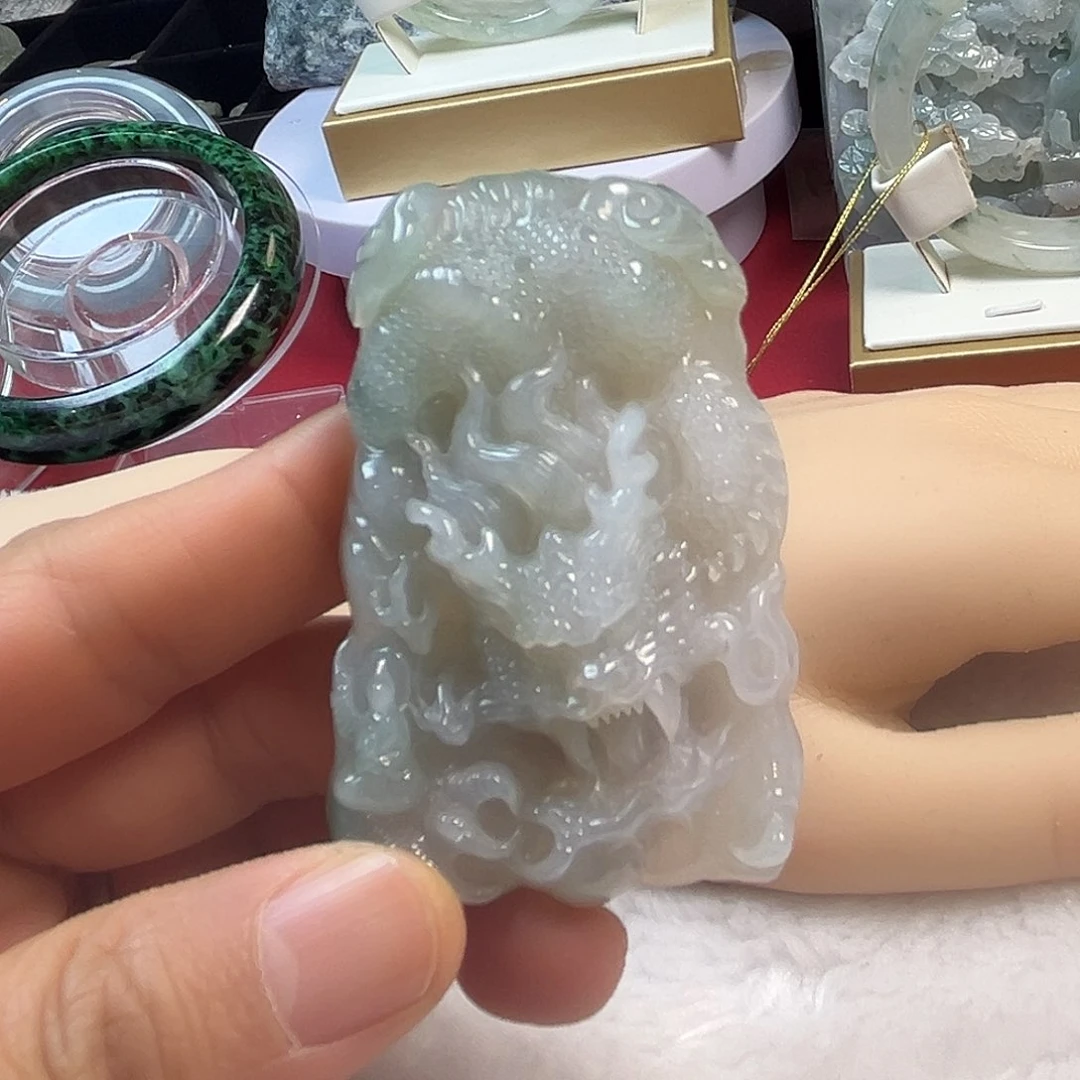 颈饰未镶嵌翡翠缅甸天然A货翡翠龙牌吊坠