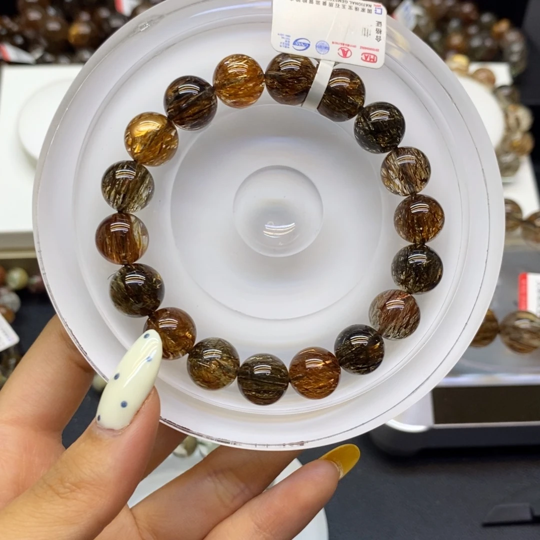 水晶手串未镶嵌5679098657890