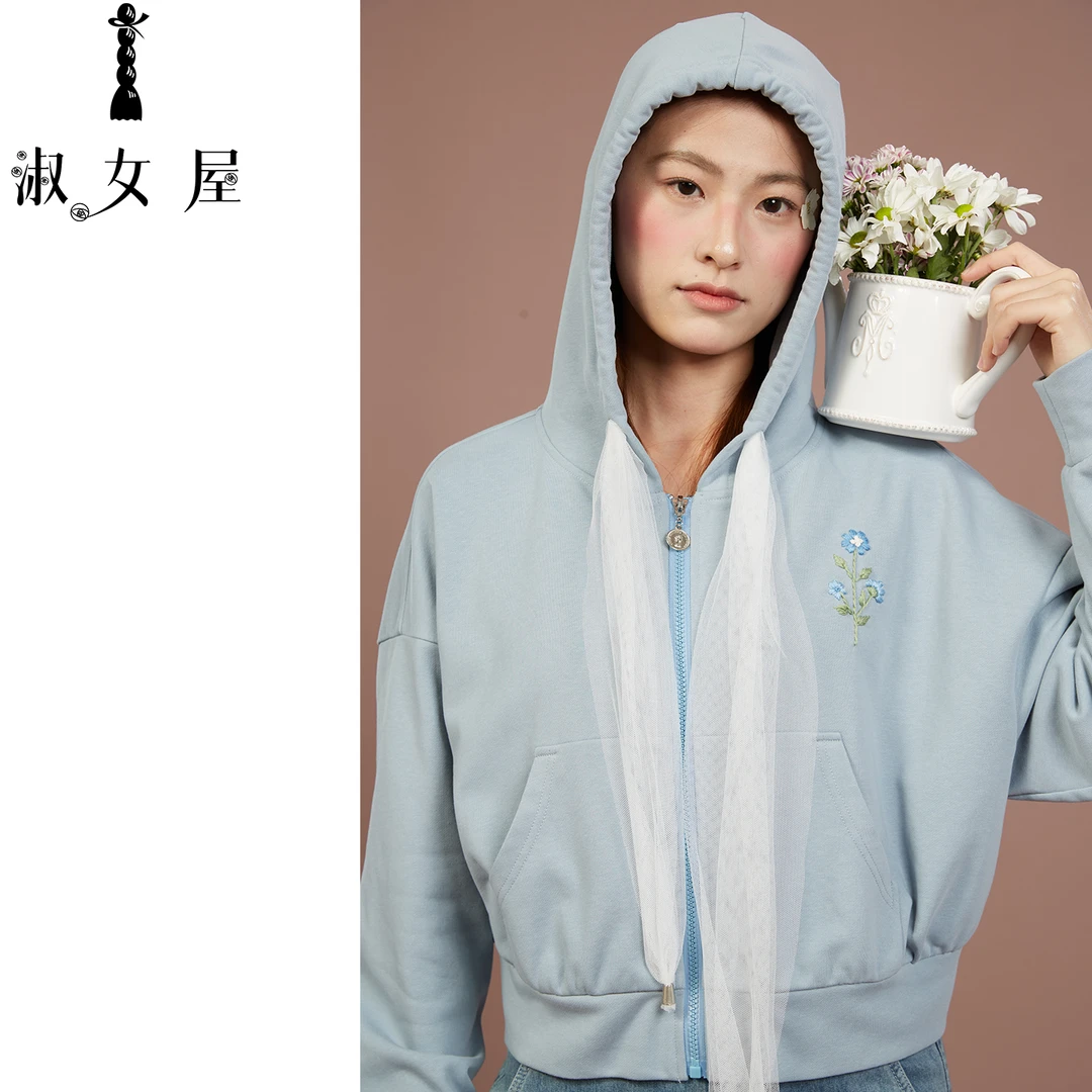 淑女屋官方旗舰店秘密花园。绣花卫衣公主绣花连帽卫衣纯棉新款