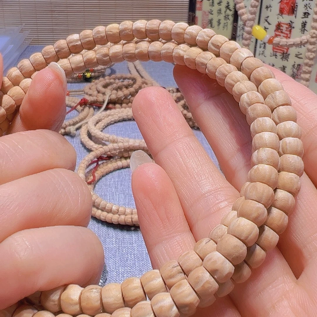 宝***仪柏香籽/百香籽吊坠