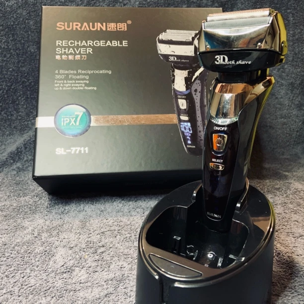 速朗剃须刀3D+1D智能多功能全身水洗充电式往复式电动4D剃须刀