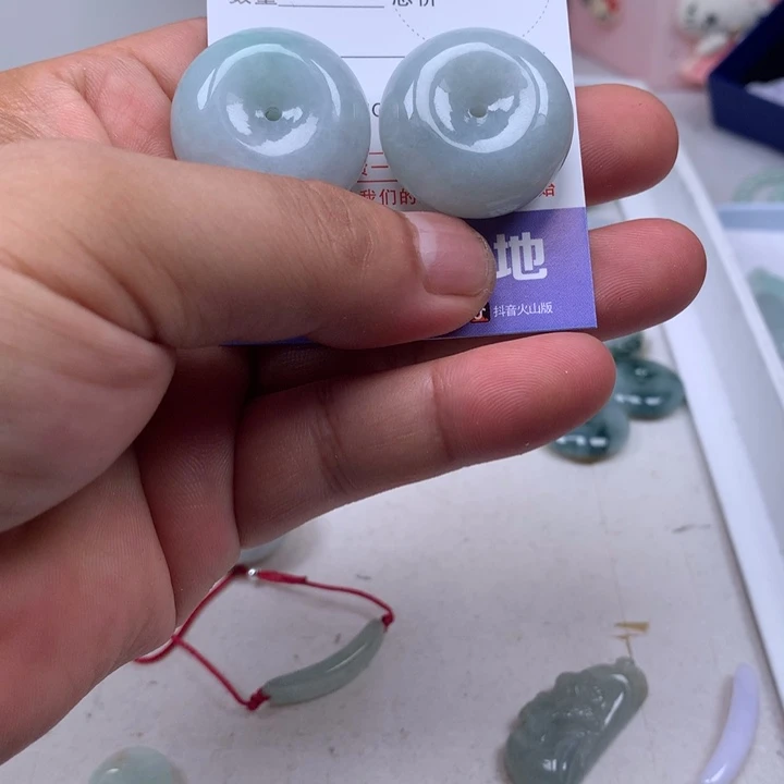 棒***糖翡翠未镶嵌吊坠(不含链)