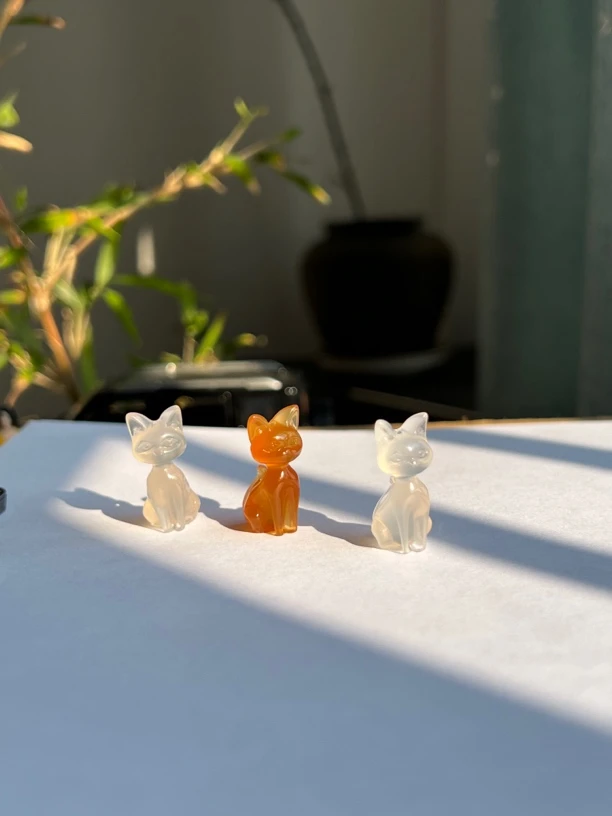 冰种玉髓玛瑙猫咪吊坠茶桌小摆件（不配证书）