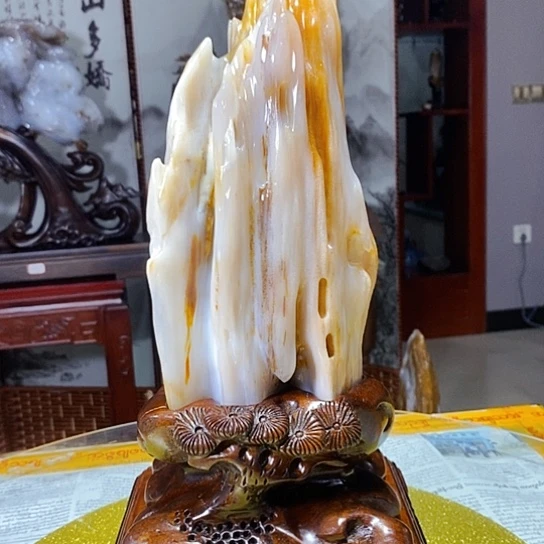 未镶嵌珠宝奇石硅化玉
