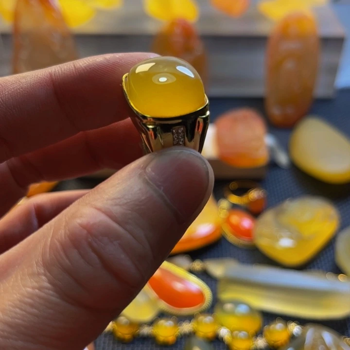 石英质玉未镶嵌颈饰风*子