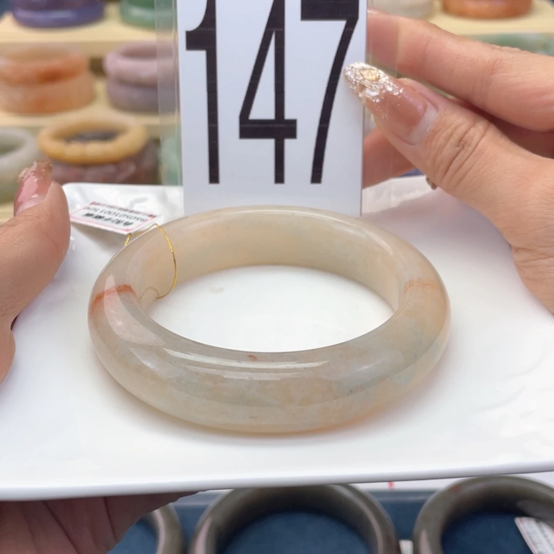 石英质玉未镶嵌手镯