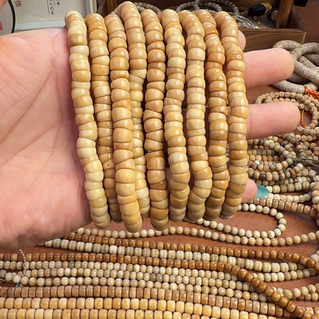 手串菩提根/象牙果龙脊菩提大肠（带月）