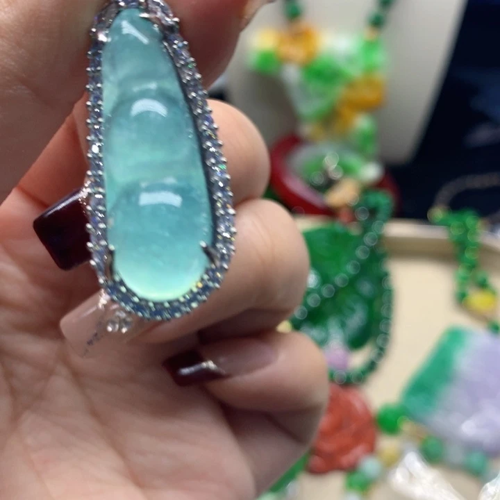 玛瑙/玉髓颈饰合金吊坠