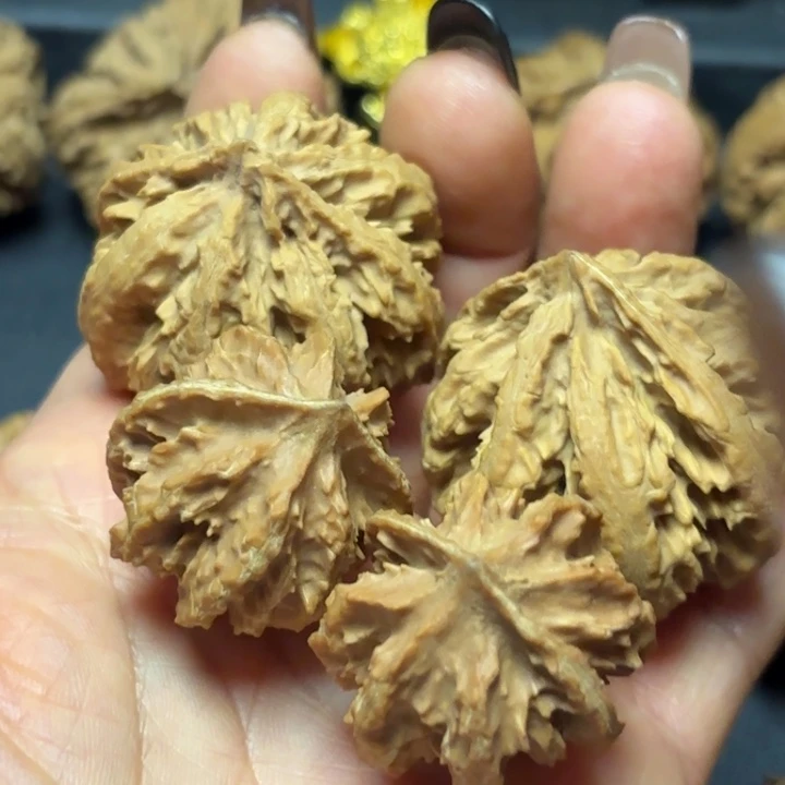 疏***影文玩核桃吊坠秦岭灯笼19