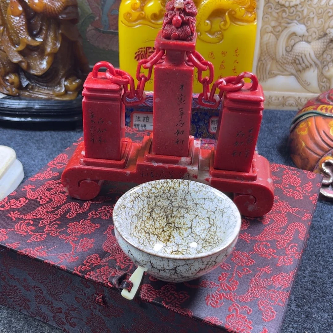 用***6精美手工制作瓷瓶