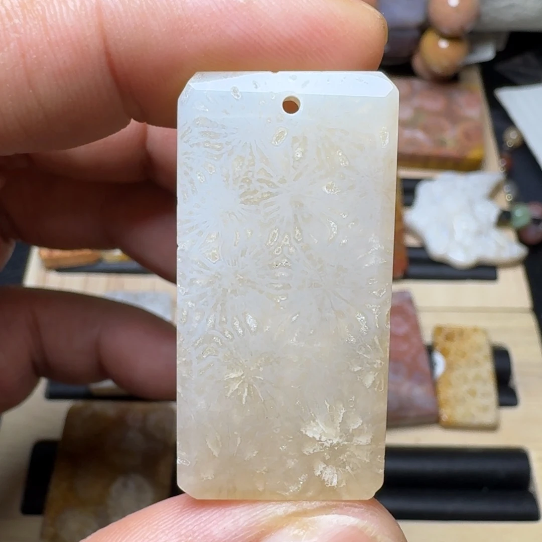 硅化玉未镶嵌纯天然色有机玉石保真色