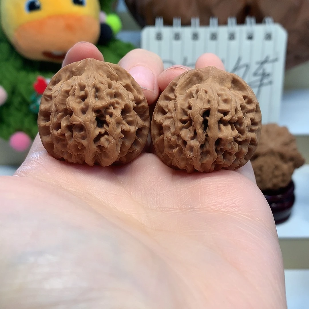 桃核吊坠全品秦闷