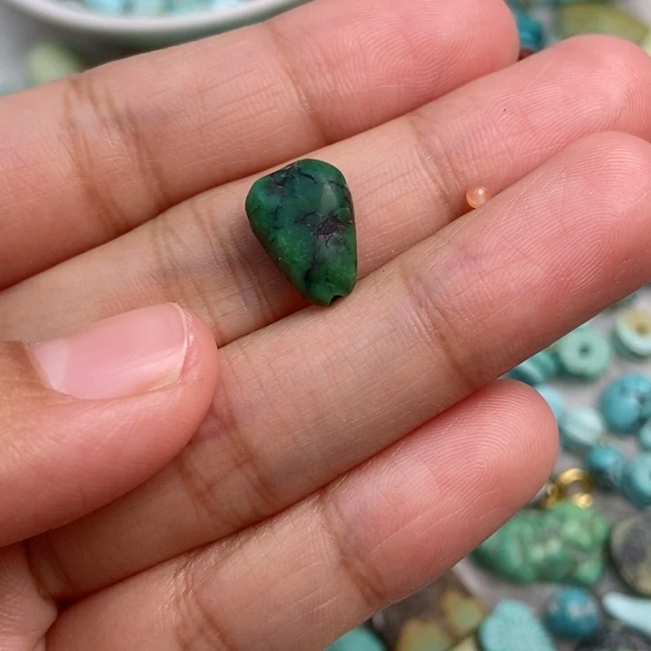 南红玛瑙未镶嵌珠宝奇石