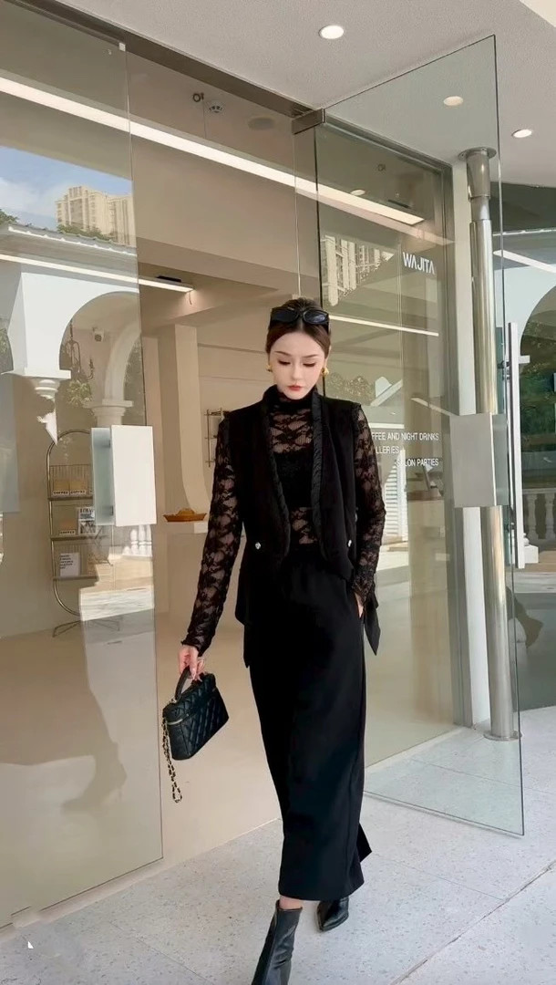 半高领木耳边蕾丝提花网纱打底衫女秋季时尚内搭上衣网红黑色