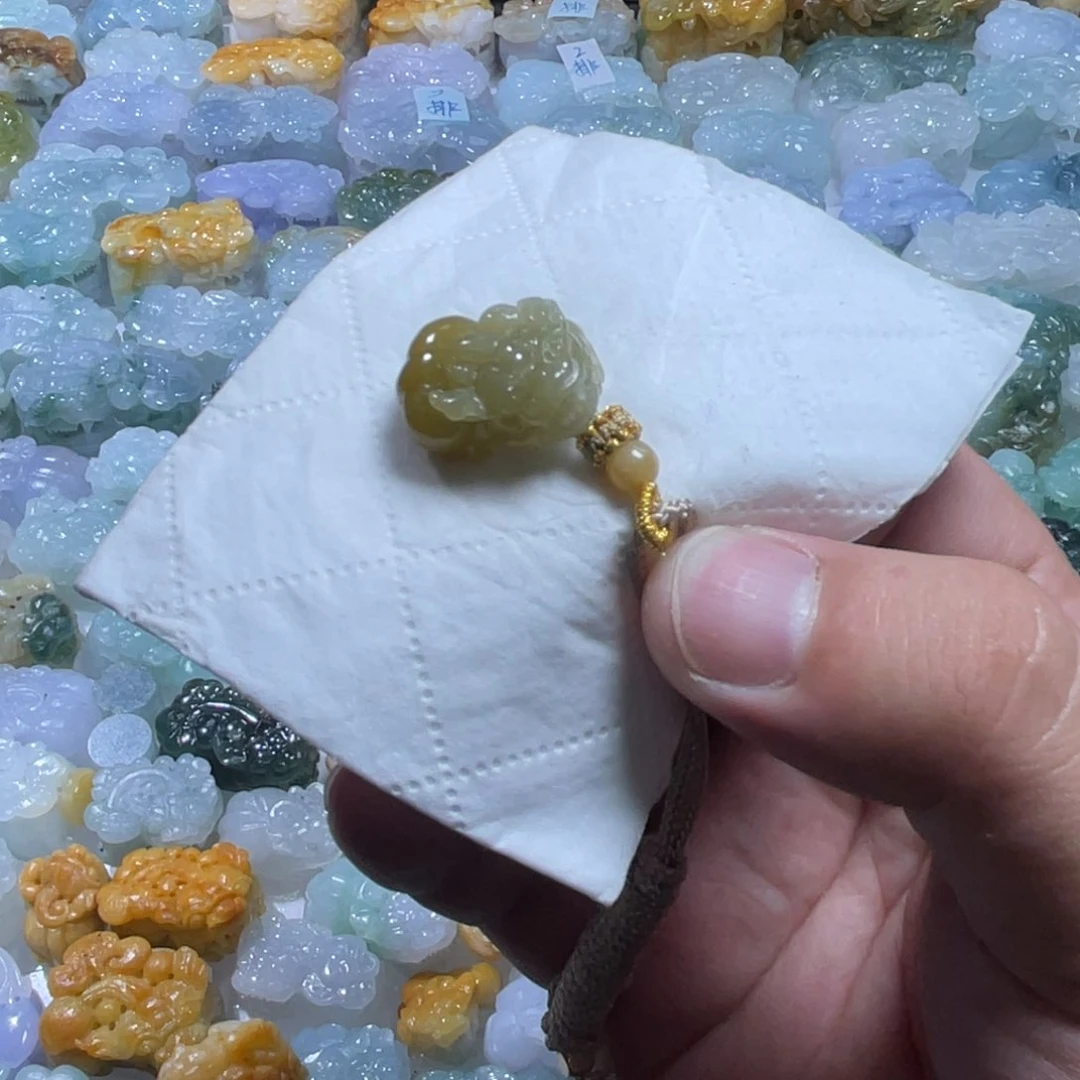 翡翠未镶嵌颈饰天然