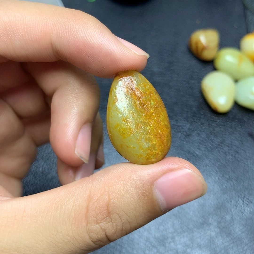 未镶嵌和田玉挂件