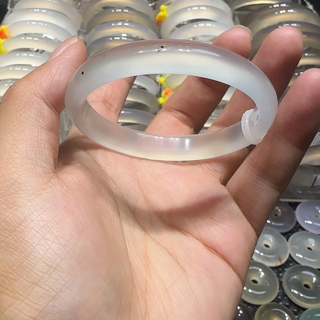 玛瑙/玉髓未镶嵌手镯53漂沙