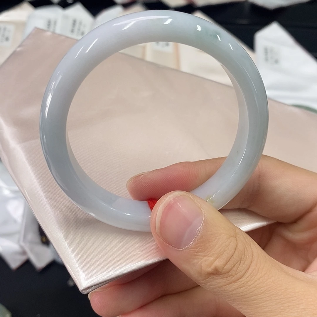 翡翠未镶嵌手镯翡翠