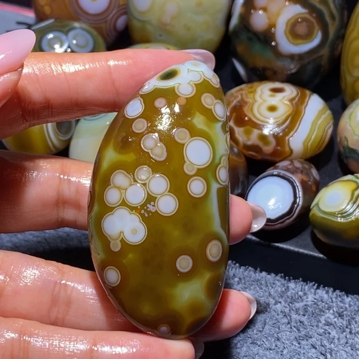 玛瑙/玉髓未镶嵌珠宝奇石73