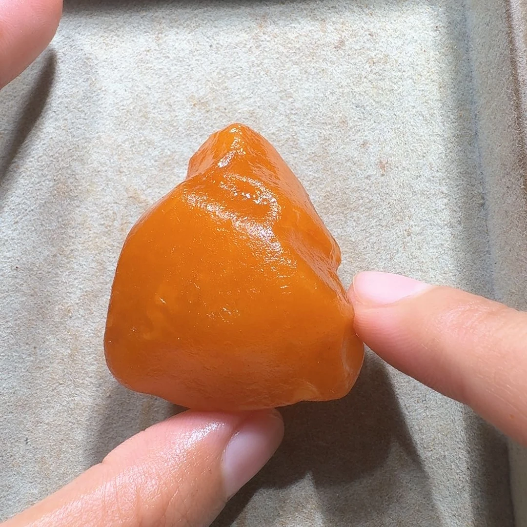 定制琥珀未镶嵌定制