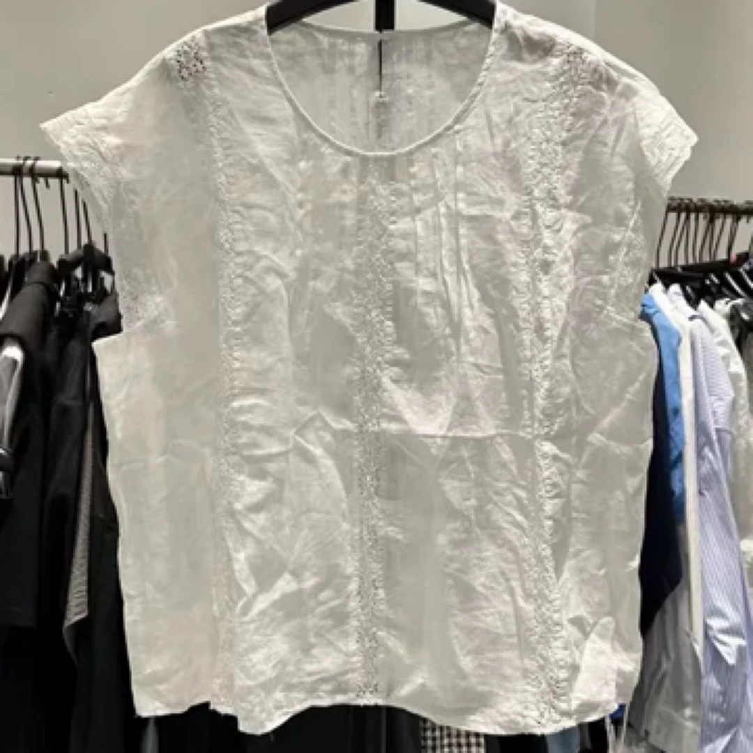 现货女韩国正品代购2025夏季减龄文艺风圆领纯色蕾丝勾花短袖衬衫