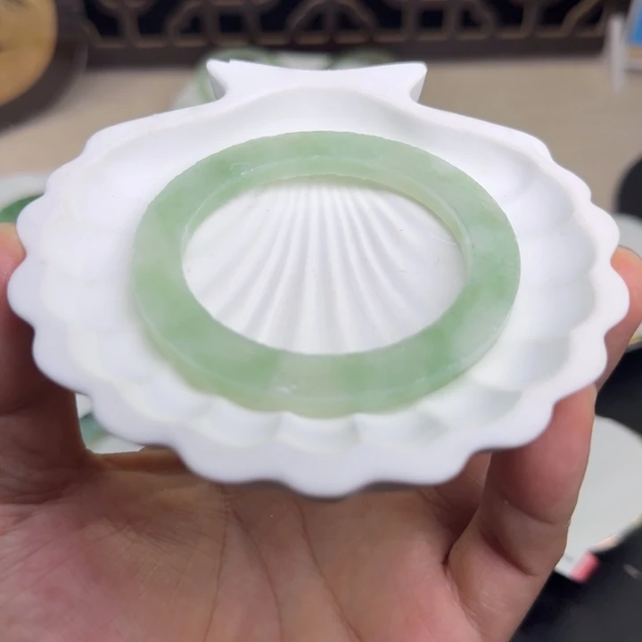 定制翡翠未镶嵌52-57甜果绿飘花
