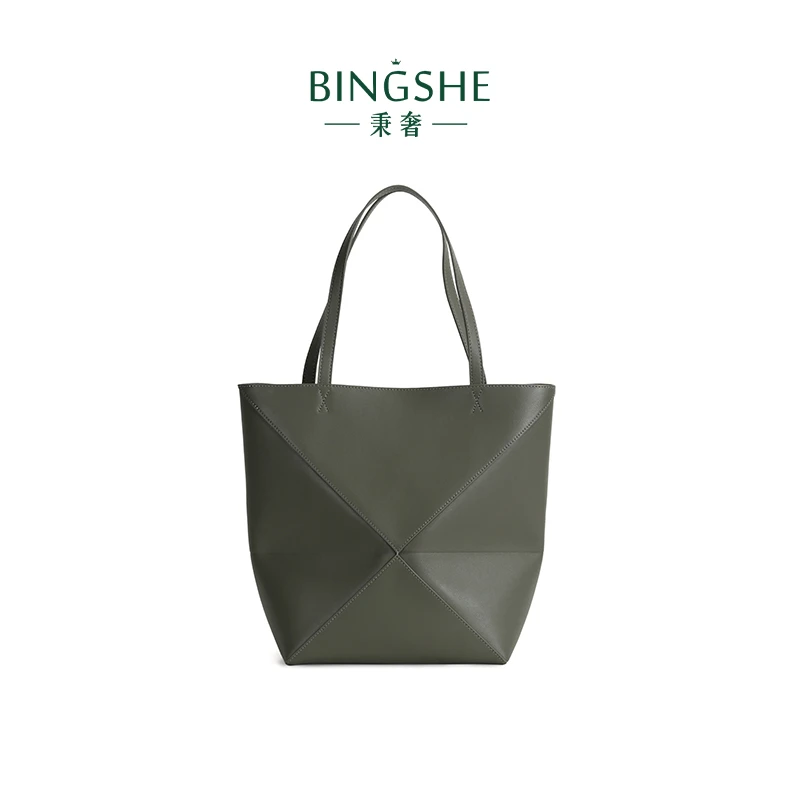 头层牛皮复古几何拼接折叠水桶包626