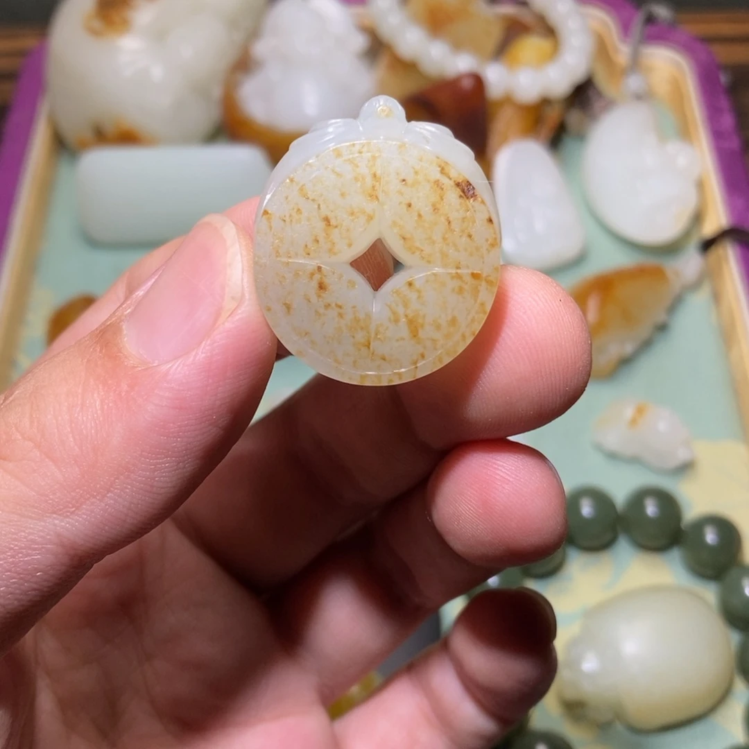 吊坠(不含链)未镶嵌和田玉（子料）