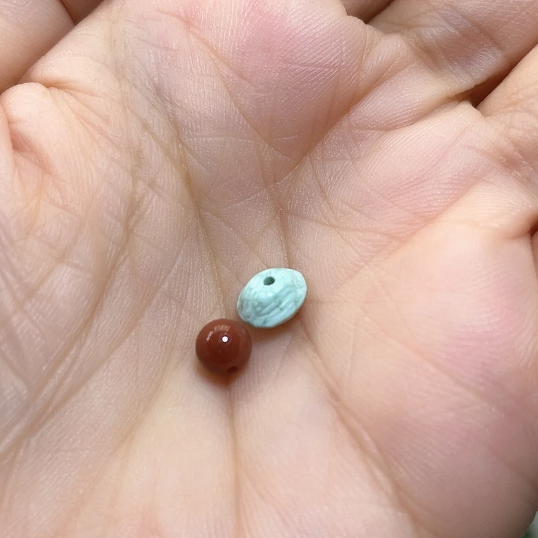 南红玛瑙配饰未镶嵌