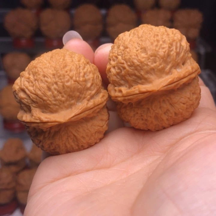 吊坠文玩核桃13鱼籽纹绣球