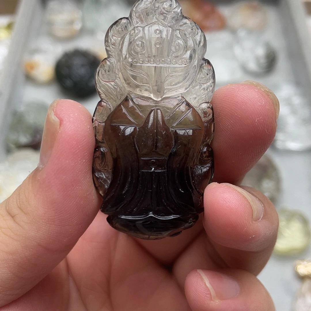 未镶嵌吊坠(赠链)水晶