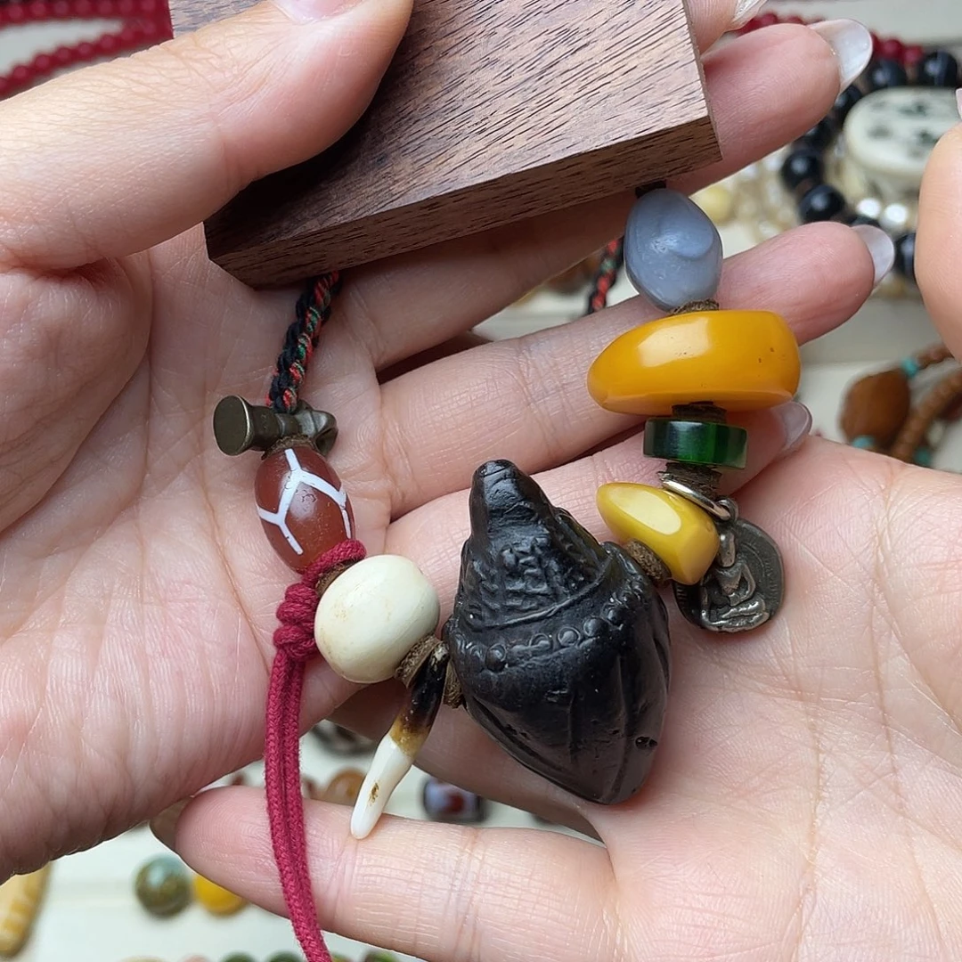 闲***云大叶紫檀（黑酸枝木类）