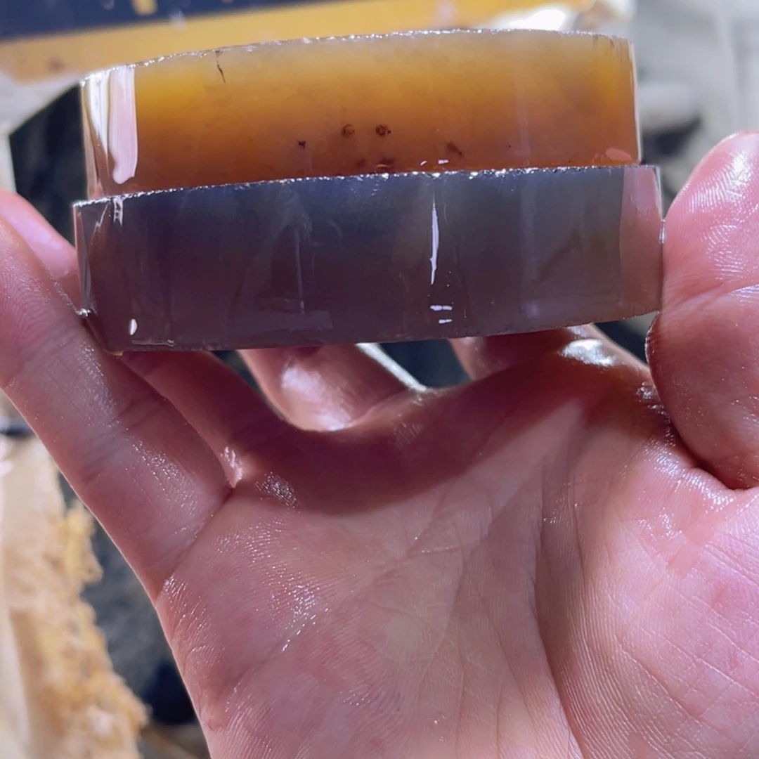 灿***定制玛瑙手镯工费