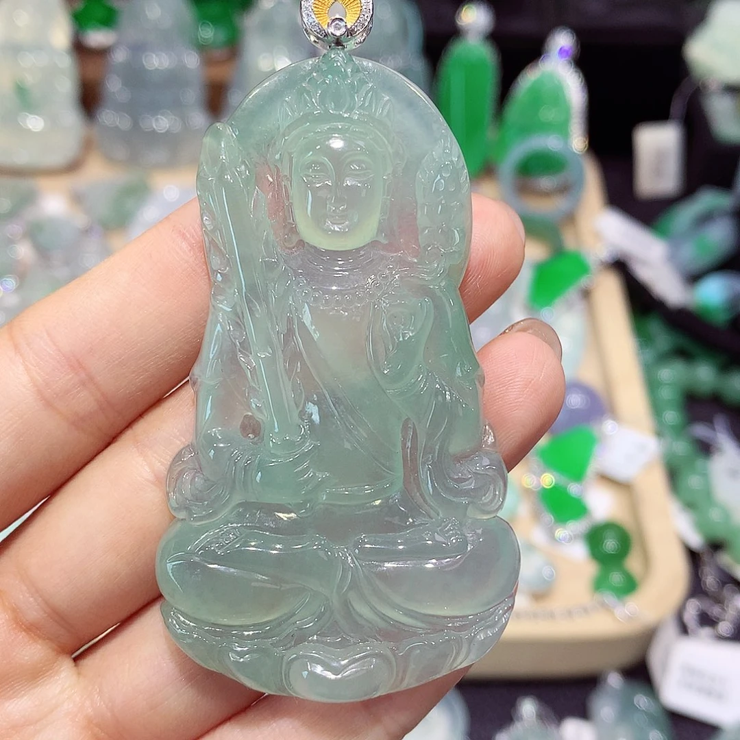 翡翠18K金镶嵌颈饰虚空藏