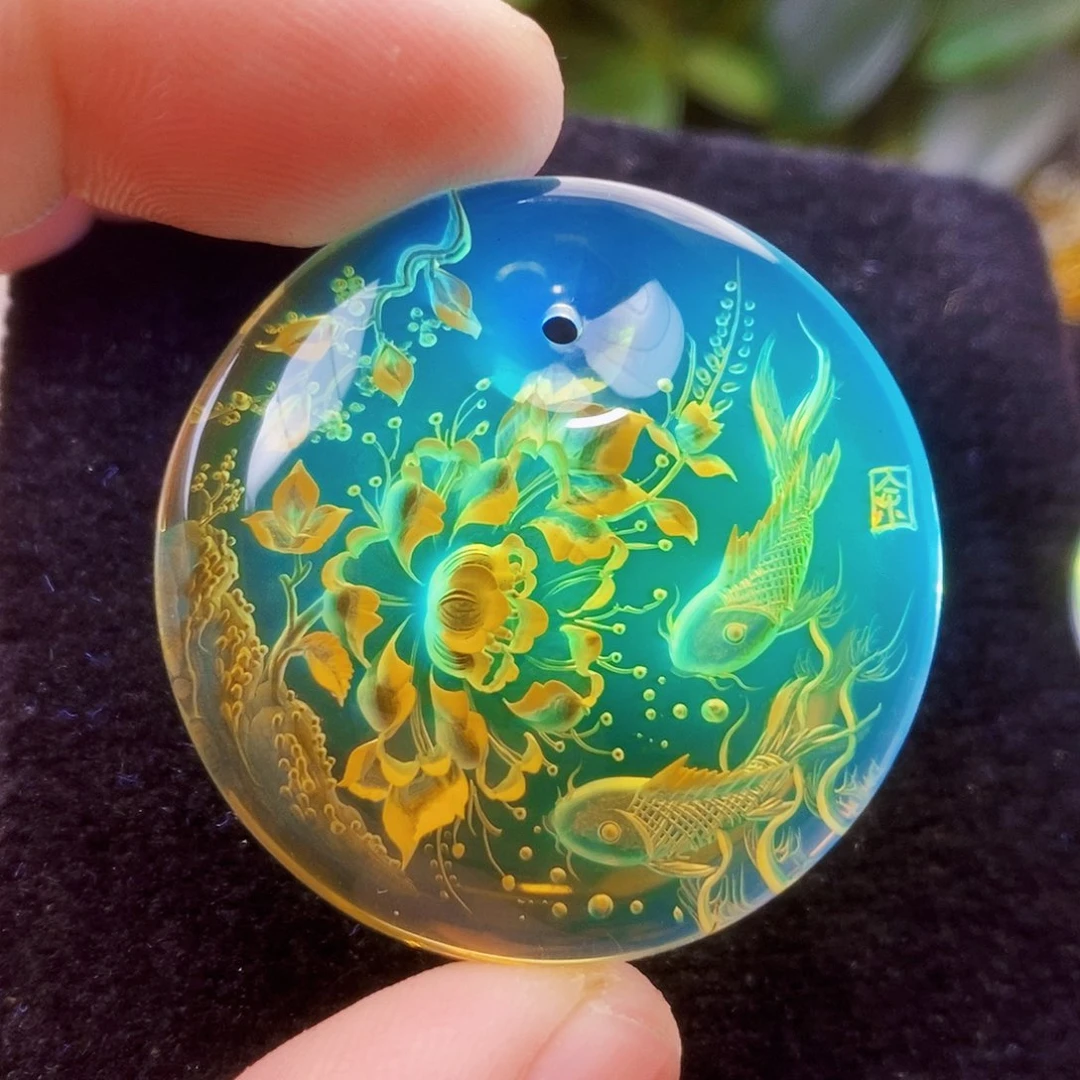 琥珀未镶嵌吊坠(不含链)阴雕