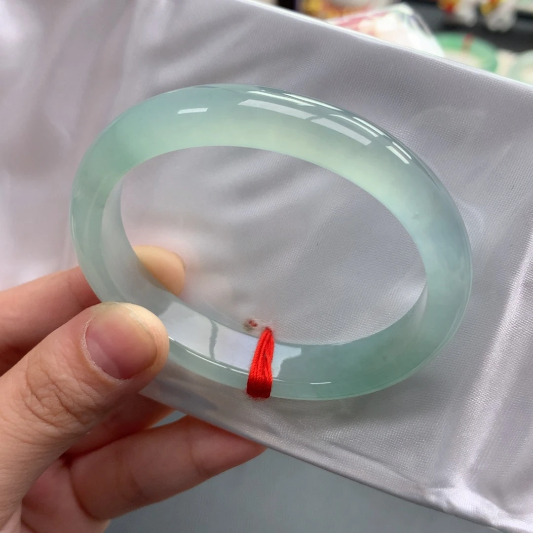 翡翠未镶嵌手镯21贵妃