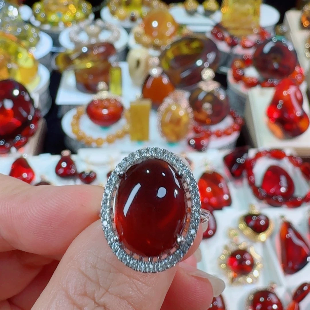 大***姐银S925镶嵌琥珀裸石   天然缅甸血珀戒指