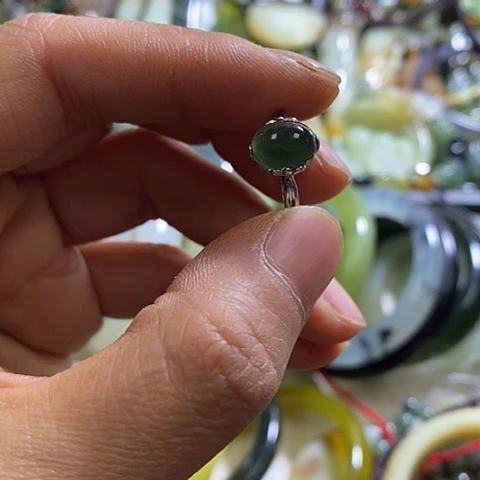 岫玉戒指未镶嵌一个