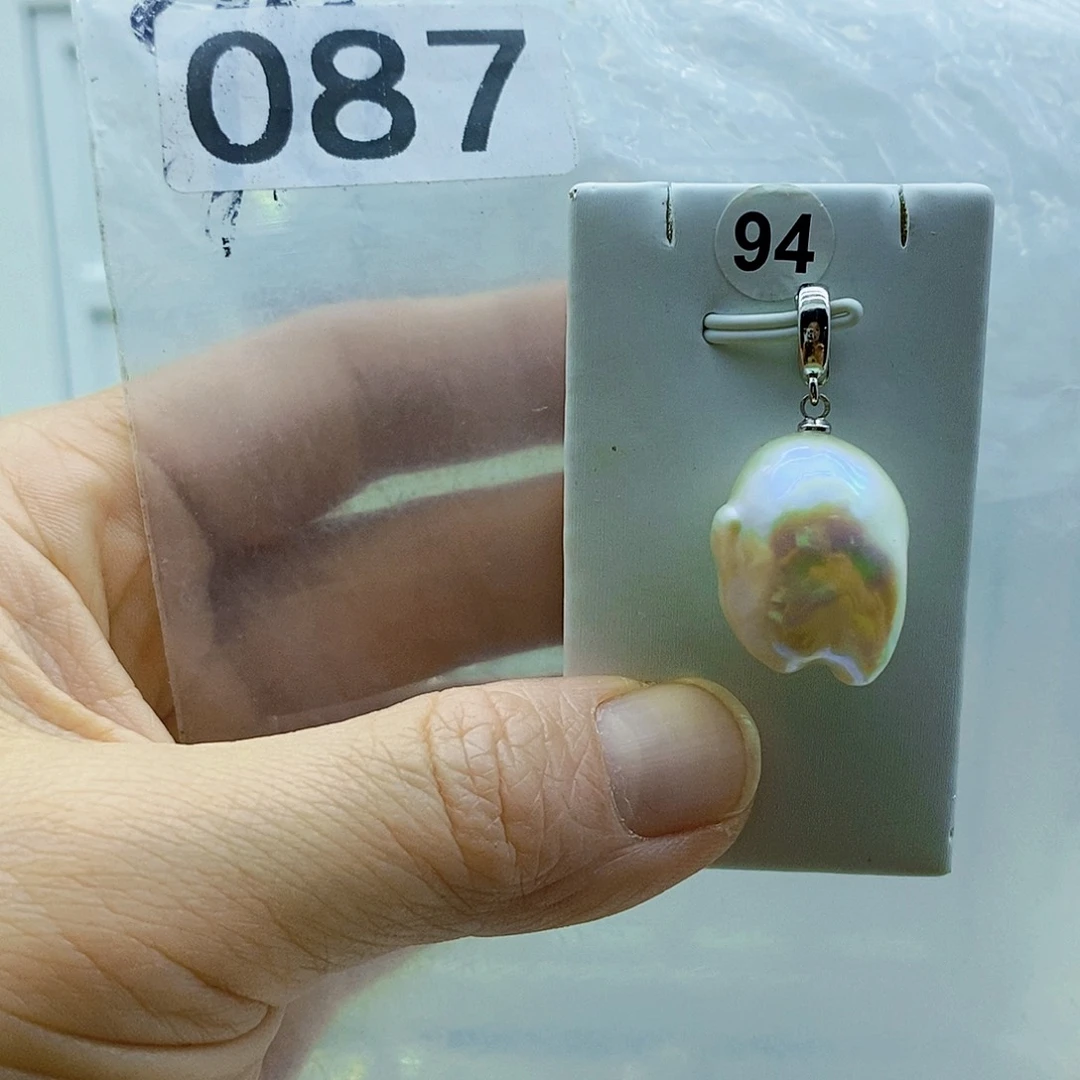 18K金镶嵌颈饰淡水珍珠