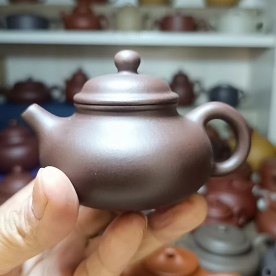 紫砂茶壶原矿紫泥容天内推160cc半手工
