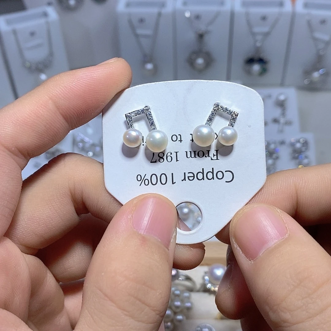 淡水珍珠银S925镶嵌耳坠