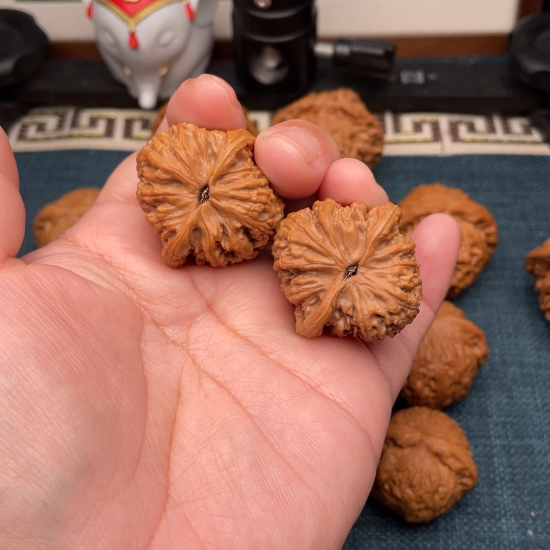 弘***料文玩核桃把件全品密纹34