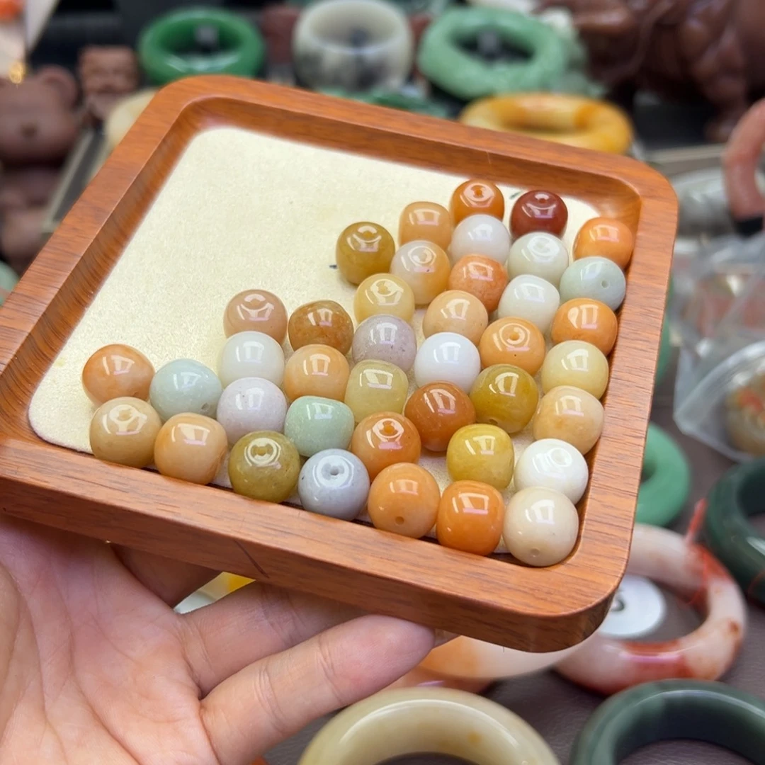 未镶嵌手镯石英岩玉