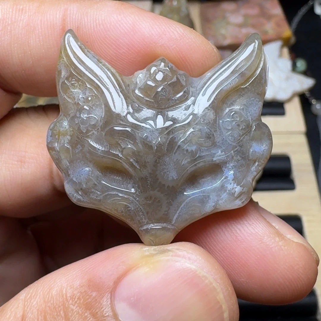未镶嵌纯天然色有机玉石保真色硅化玉