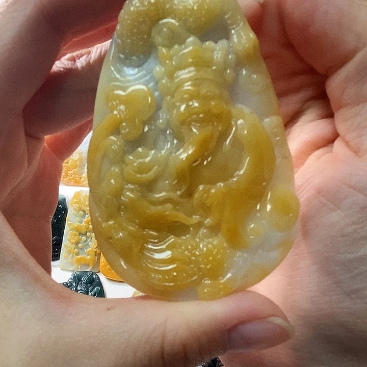 翡翠未镶嵌吊坠(不含链)