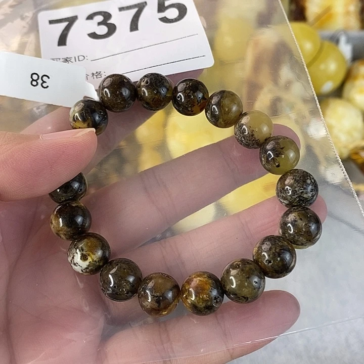 蜜蜡未镶嵌珠宝奇石