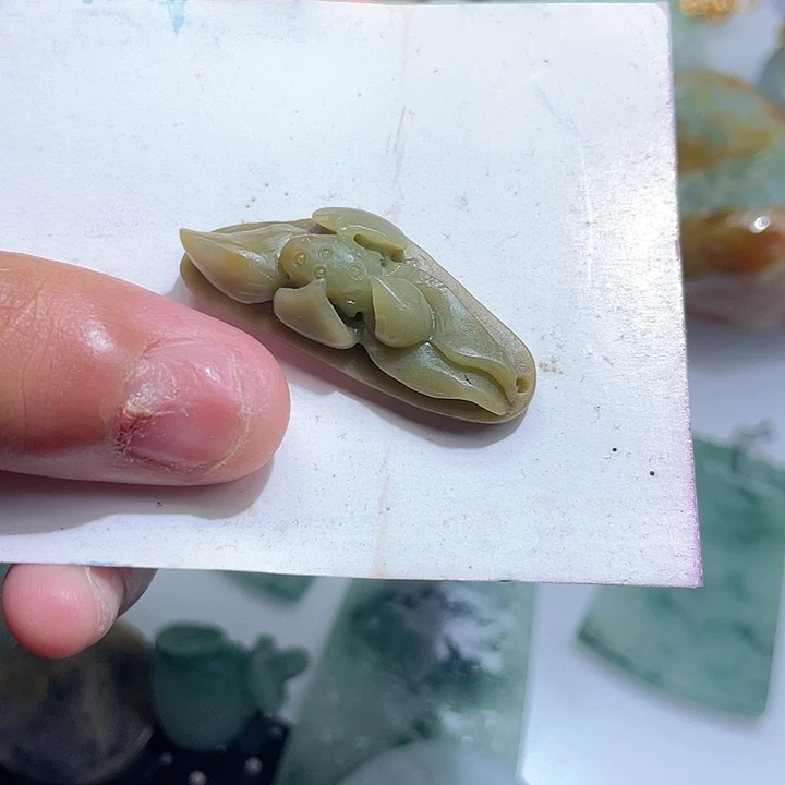 定制翡翠未镶嵌在