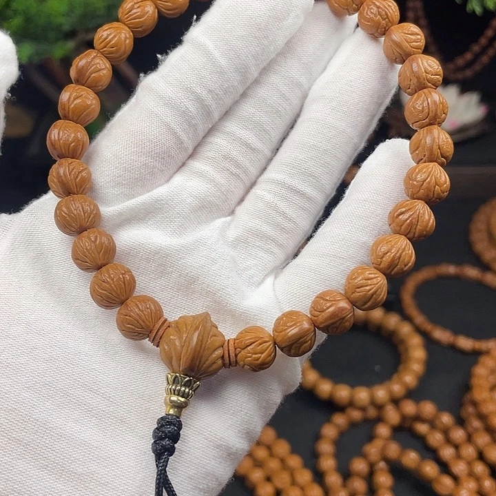 芭***龙桃核吊坠秦岭龙纹桃核