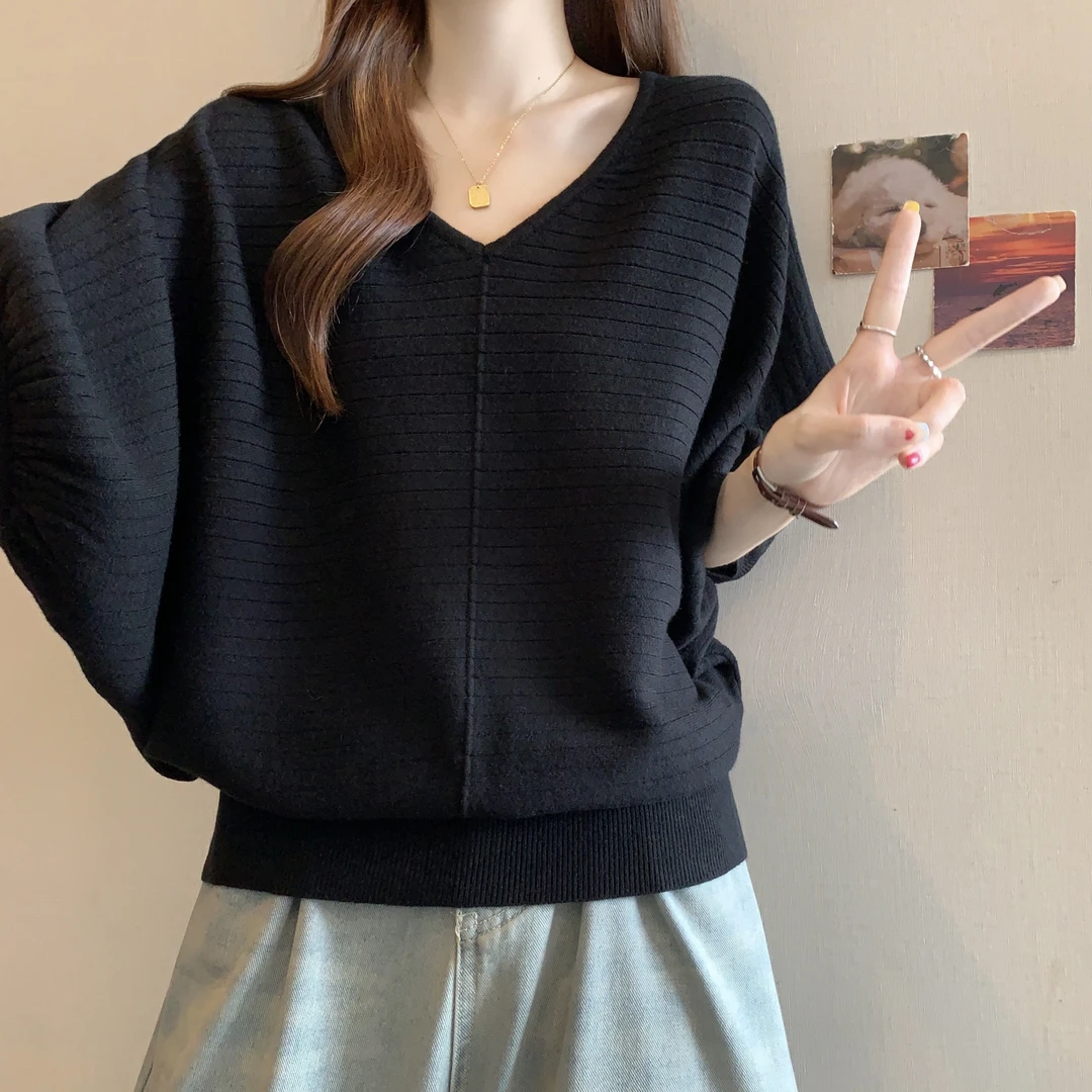 大码秋季新款韩系V领胖mm七分袖慵懒风套头灯笼袖毛衣宽松外套